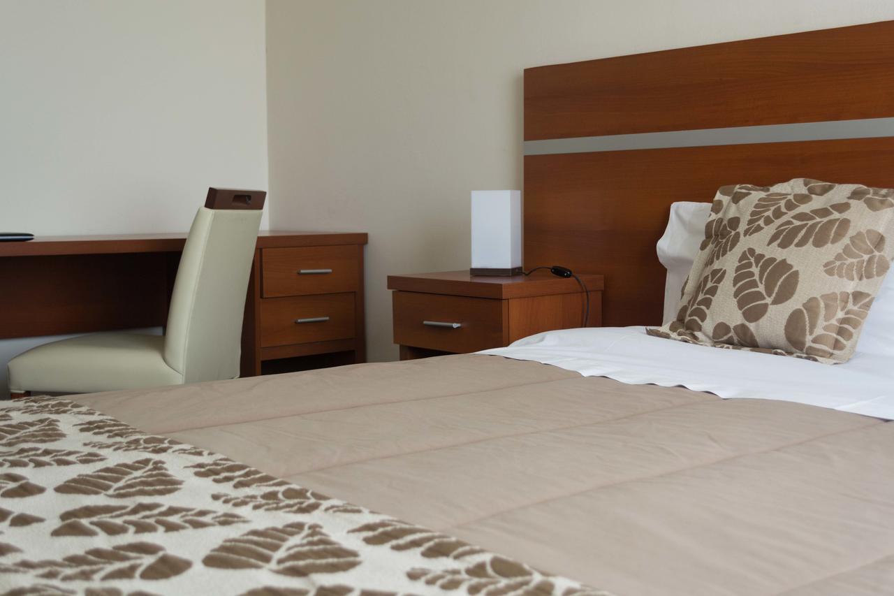 Colon Center Hotell Eksteriør bilde