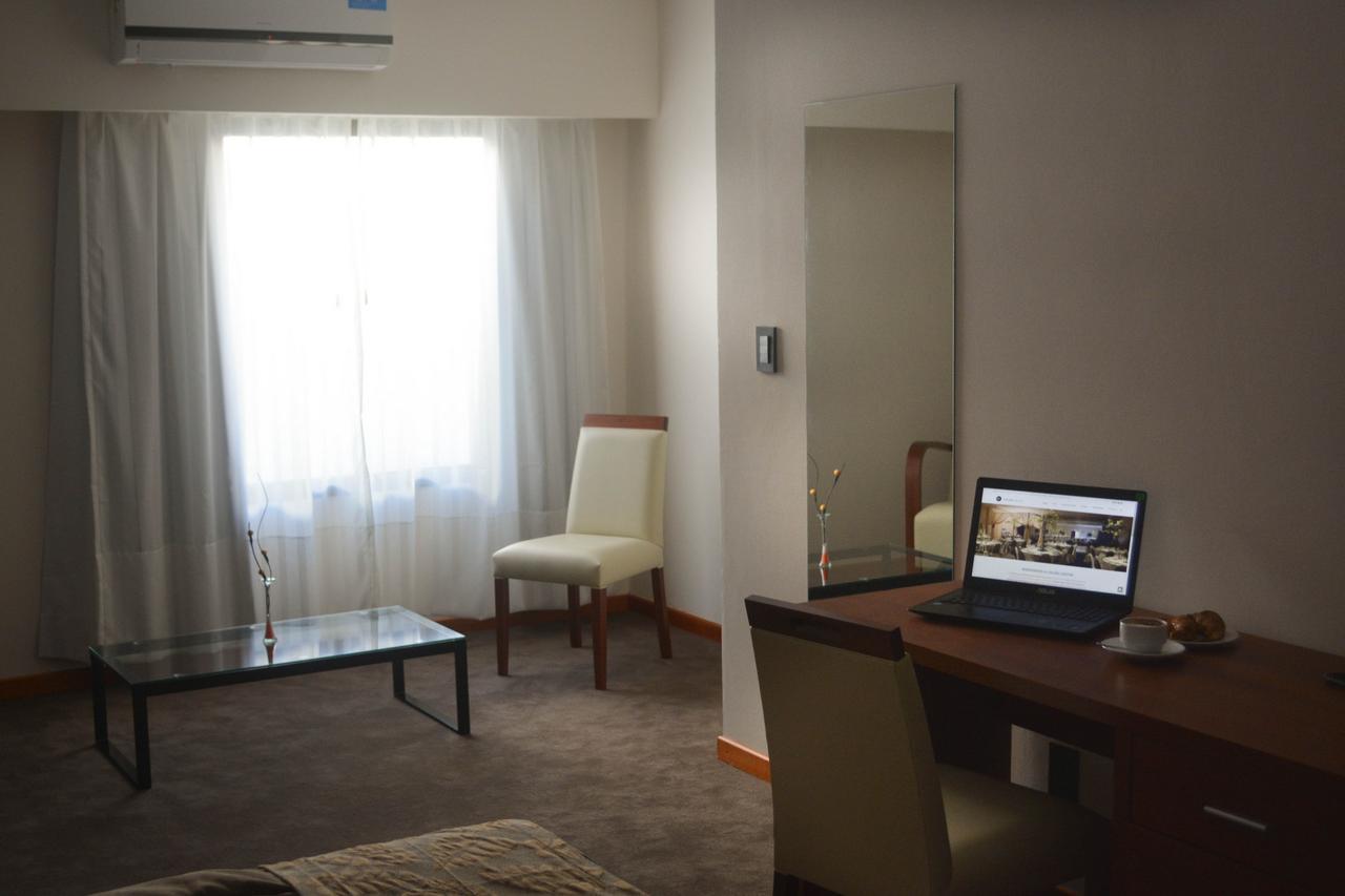 Colon Center Hotell Eksteriør bilde